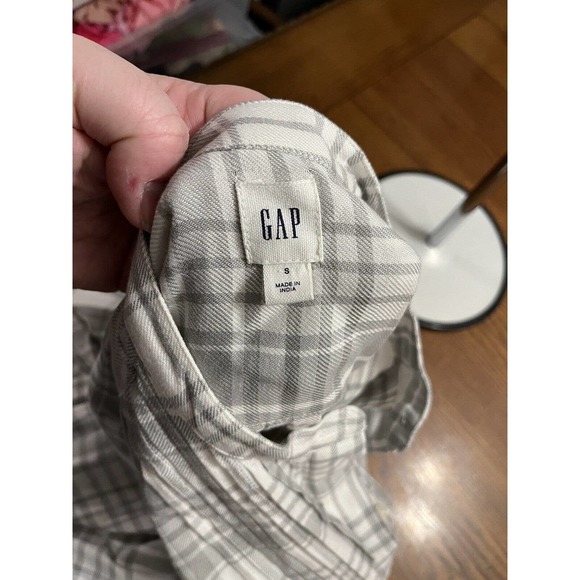 GAP Womens Gray & White Plaid Collar Pleated Front Flannel Blouse Sz Small EUC - Picture 2 of 9